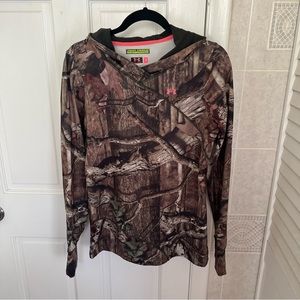 Women’s Under Armour Hunting Shirt